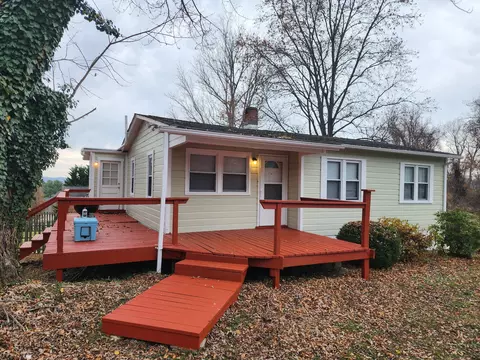 400 Piedmont St, Blacksburg, VA 24060