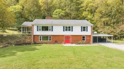 98 Najjum Ln, Roanoke, VA 24019