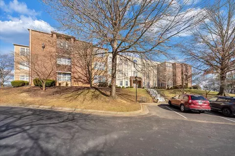 4621 Heather Dr SW #107, Roanoke, VA 24018