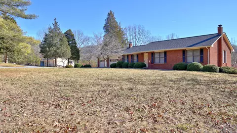 3940 Flatwoods Rd, Elliston, VA 24087
