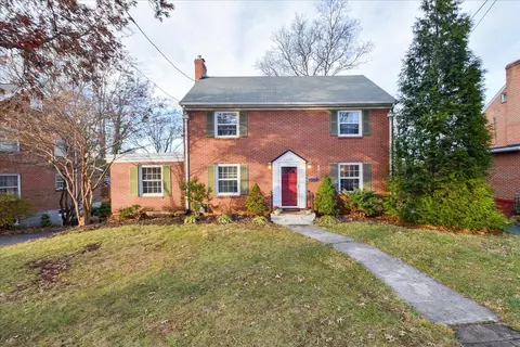 2631 Northview Dr SW, Roanoke, VA 24015
