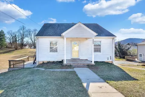 2003 Fallon Ave SE, Roanoke, VA 24013