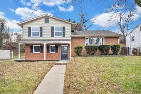 4521 Hammond Ln, Roanoke, VA 24018