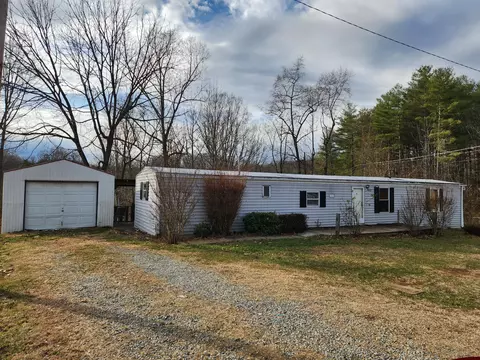 1252 S Main St, Rocky Mount, VA 24151