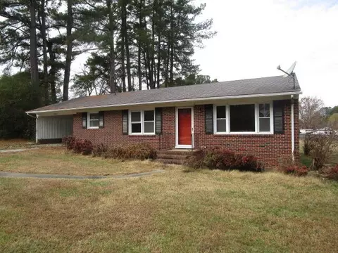 2220 Love Shop Rd, Halifax, VA 24558