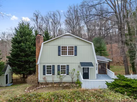 112 Autumn Cir, Boones Mill, VA 24065