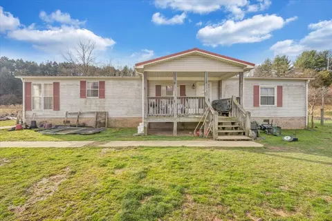 62 Dagger Spring Rd, Eagle Rock, VA 24085