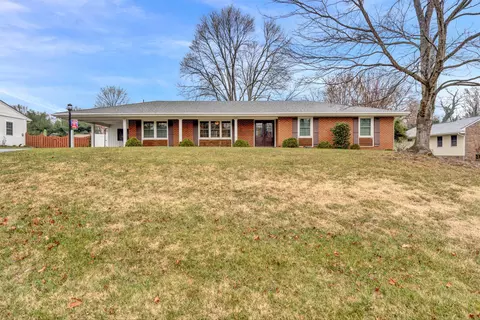 3805 Chesterton St SW, Roanoke, VA 24018