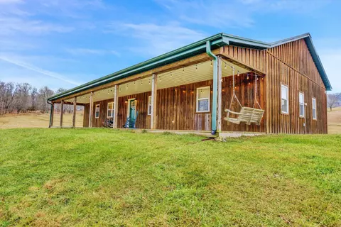 19784 Cumberland Gap Rd, New Castle, VA 24127