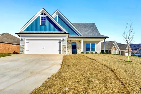 225 Mountain Brook Dr NE, Roanoke, VA 24012