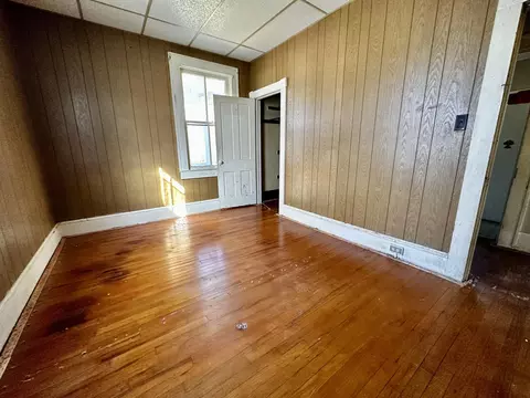 316 E Oak St, Covington, VA 24426 photo 7