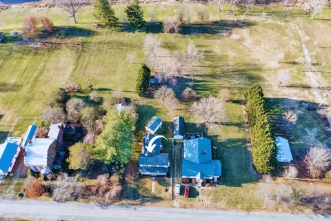 View/Area - 363 Lowe St, Buchanan, VA 24066 photo 10 of 10