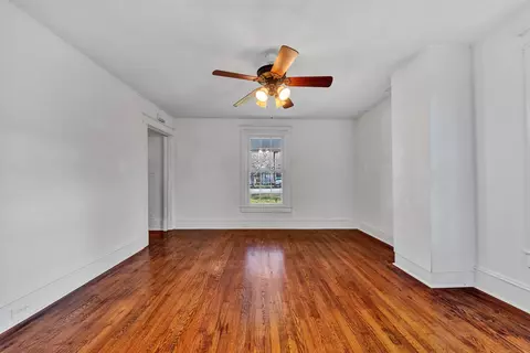 Living - 363 Lowe St, Buchanan, VA 24066 photo 1 of 2