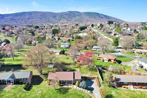 View/Area - 5225 Setter Rd, Roanoke, VA 24012 photo 1 of 3