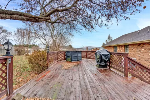 Exterior - 5225 Setter Rd, Roanoke, VA 24012 photo 6 of 8