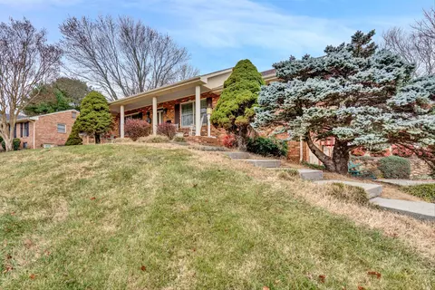 Exterior - 5225 Setter Rd, Roanoke, VA 24012 photo 3 of 8