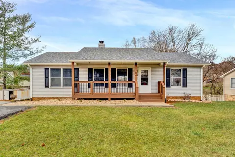 1784 Melissa Cir, Vinton, VA 24179