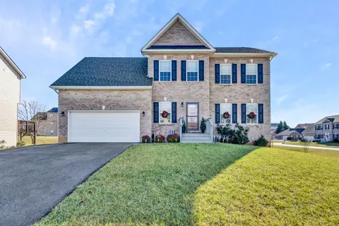 2919 Adam Dr, Vinton, VA 24179