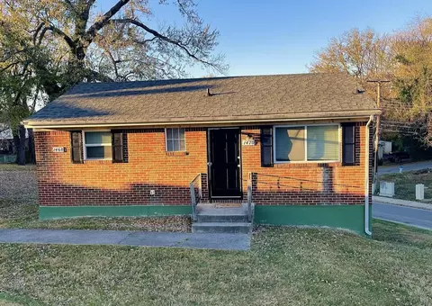 1468 Greenbrier Ave SE, Roanoke, VA 24013