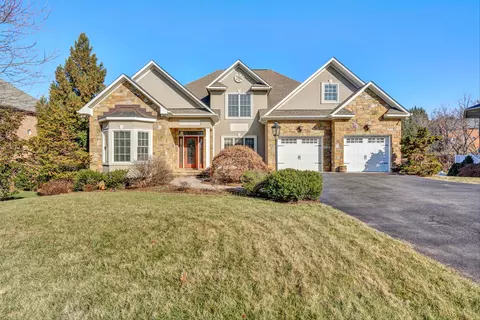 85 Stoneledge Dr, Roanoke, VA 24019
