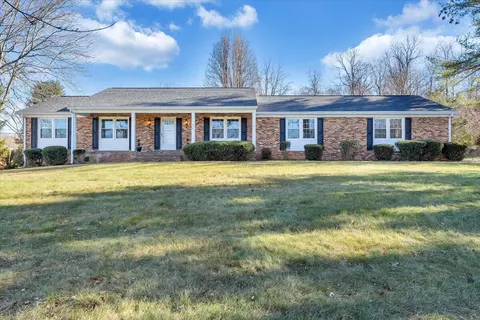 354 Orchard Lake Dr, Daleville, VA 24083