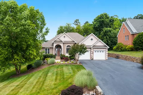 165 Butler Ct, Daleville, VA 24083