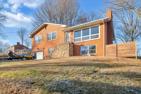 743 Skycoe Dr, Salem, VA 24153