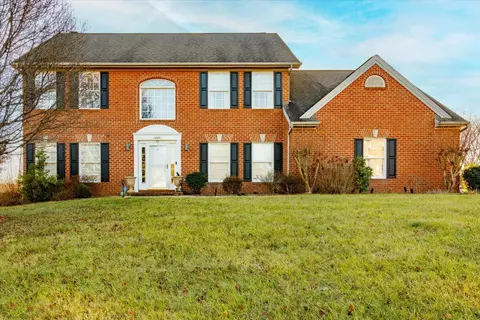 5104 Carter Grove Cir, Roanoke, VA 24012