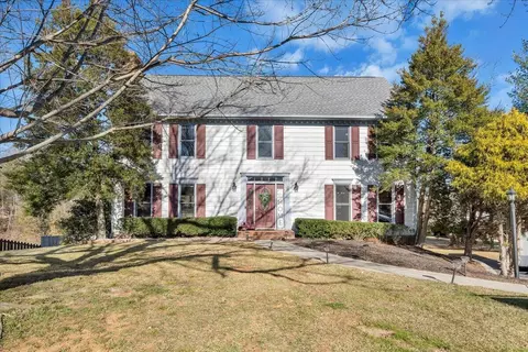 4410 Brentwood Ct, Roanoke, VA 24018