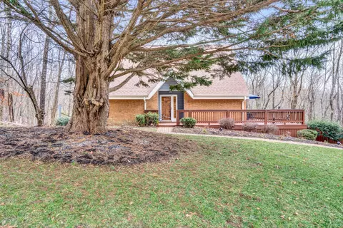 6940 Briar Ridge Cir, Roanoke, VA 24018