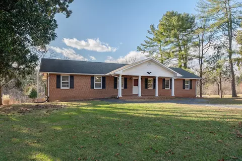 1606 Venture Blvd #& 1608, Bedford, VA 24523
