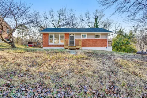 4760 Showalter Rd NW, Roanoke, VA 24017