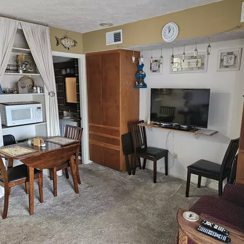 1089 Bluewater Dr #403, Moneta, VA 24121 photo 6