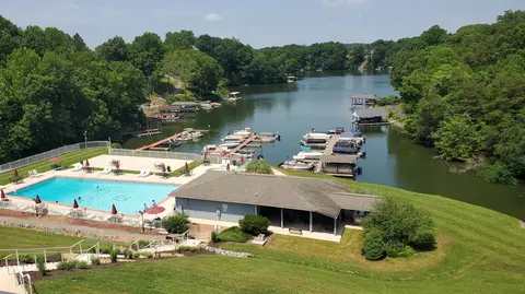 1089 Bluewater Dr #403, Moneta, VA 24121