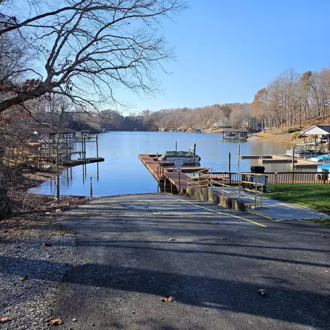 1089 Bluewater Dr #403, Moneta, VA 24121 photo 15