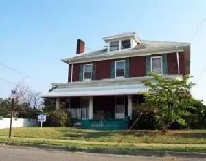 2431 Hanover Ave NW, Roanoke, VA 24017