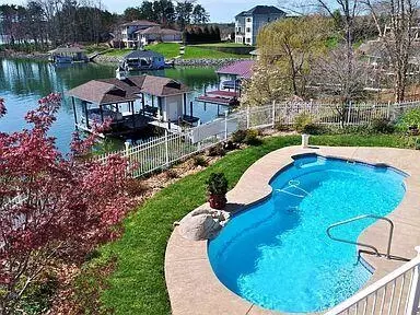 77 Pacific Ave, Moneta, VA 24121 photo 10