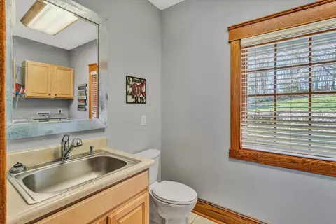 77 Pacific Ave, Moneta, VA 24121 photo 30