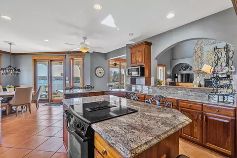77 Pacific Ave, Moneta, VA 24121 photo 24