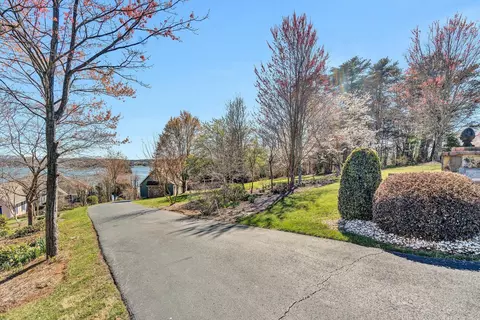 77 Pacific Ave, Moneta, VA 24121 photo 6
