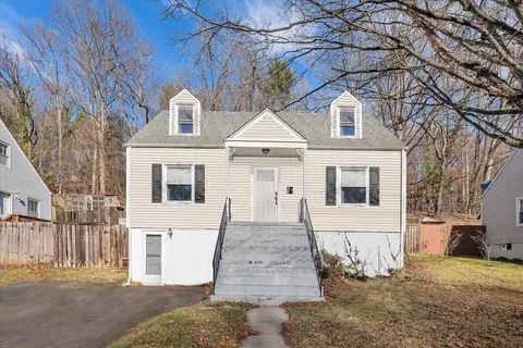 2731 Lansing Dr SW, Roanoke, VA 24015