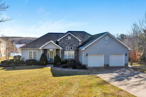 1144 Clear Pointe Run, Lynch Station, VA 24571