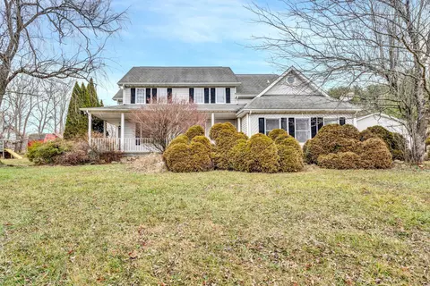 1754 Mud Pike Rd, Christiansburg, VA 24073