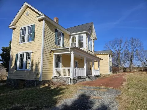 903 Old Mountain Rd, Penhook, VA 24137 photo 2