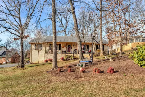 87 Queen Regent Ct, Blue Ridge, VA 24064