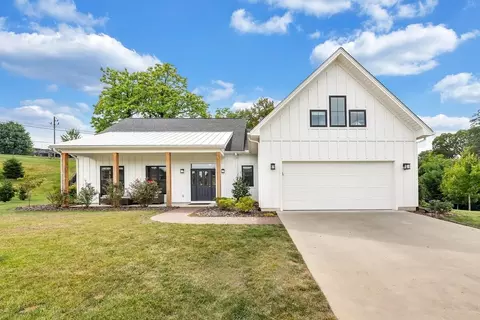 4414 Maple Leaf Ct SW, Roanoke, VA 24018