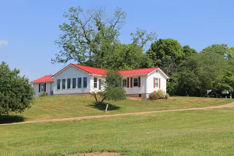 1095 Rucker Rd, Moneta, VA 24121