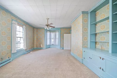Bedroom - 35 E Main St, Fincastle, VA 24090 photo 1 of 6
