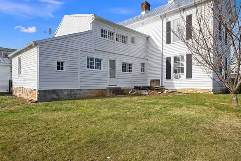 Exterior - 35 E Main St, Fincastle, VA 24090 photo 6 of 6