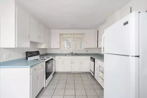 Kitchen - 35 E Main St, Fincastle, VA 24090 photo 1 of 2